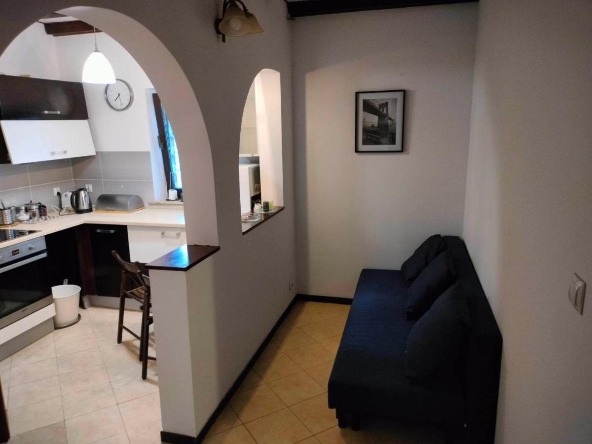 Urocze Studia: Sauna, Kominek i Ekonomiczne Opcje Blisko Warszawy Lomianki Exterior photo